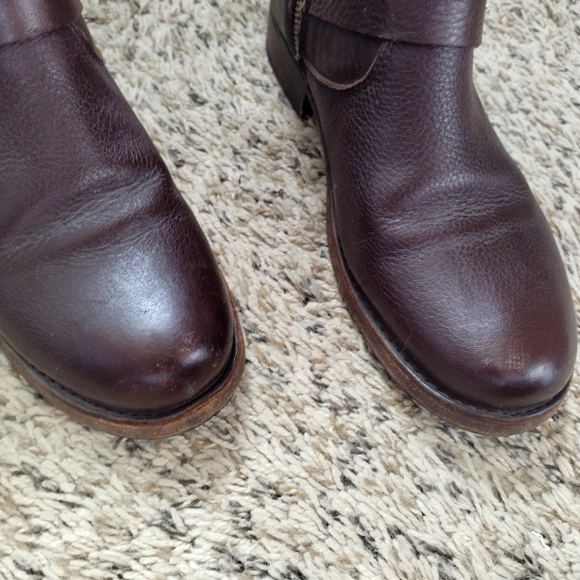 Frye Boots Vicky Chocolate Brown Side Buckle Leather Boots Sz 8,5 - Picture 3 of 9